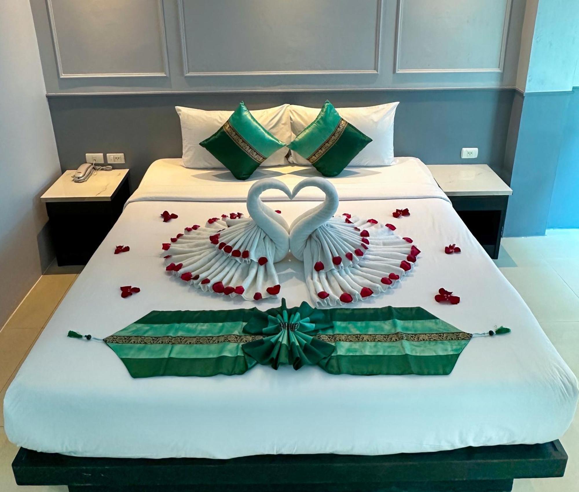 Fundee Boutique Hotel Patong Eksteriør bilde